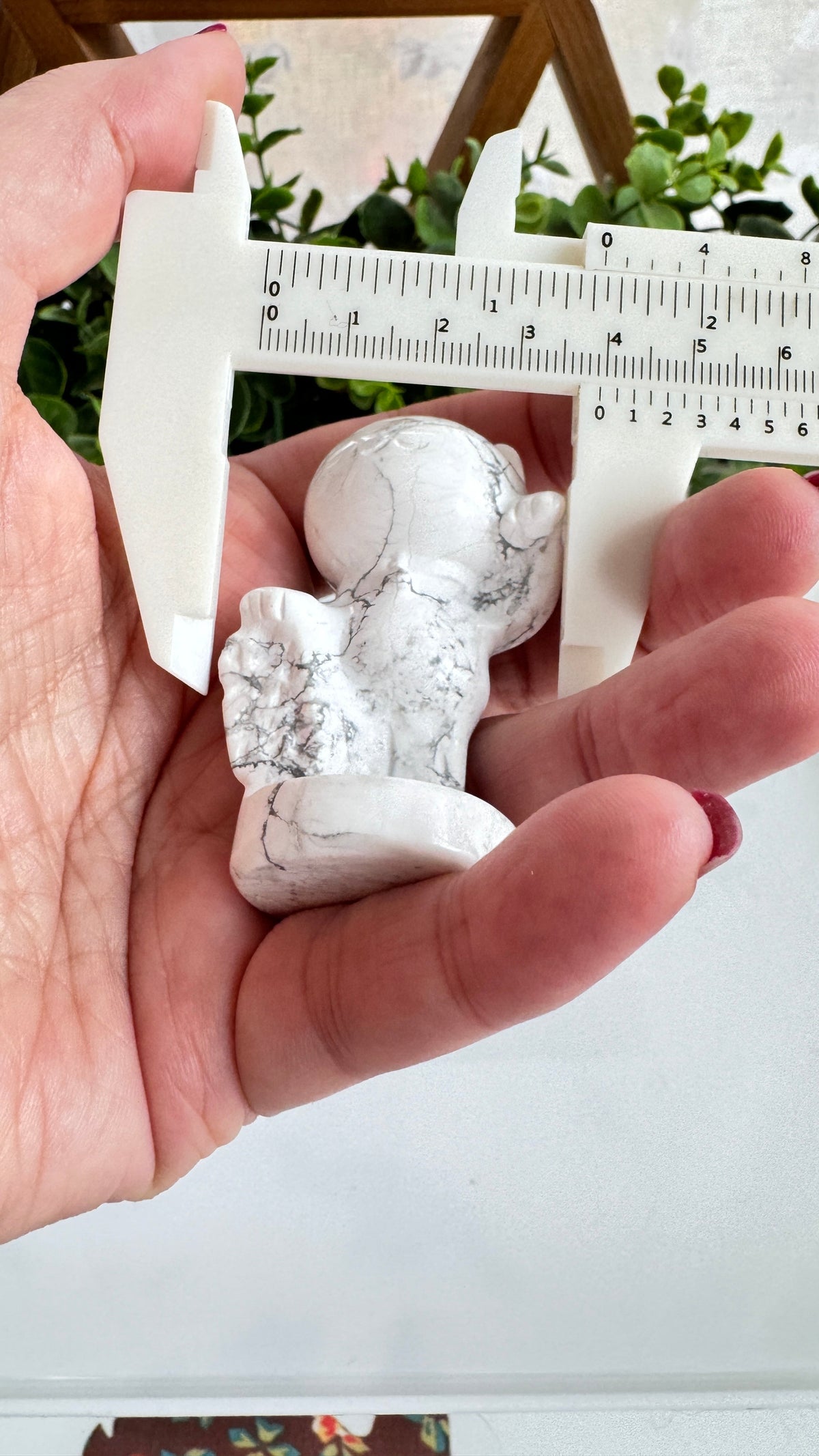Lucky Cat LEFT PAW UP, Tall 2.5" Maneki Neko, Crystal Fortune Cat, Beckoning Cat Good Luck Carving
