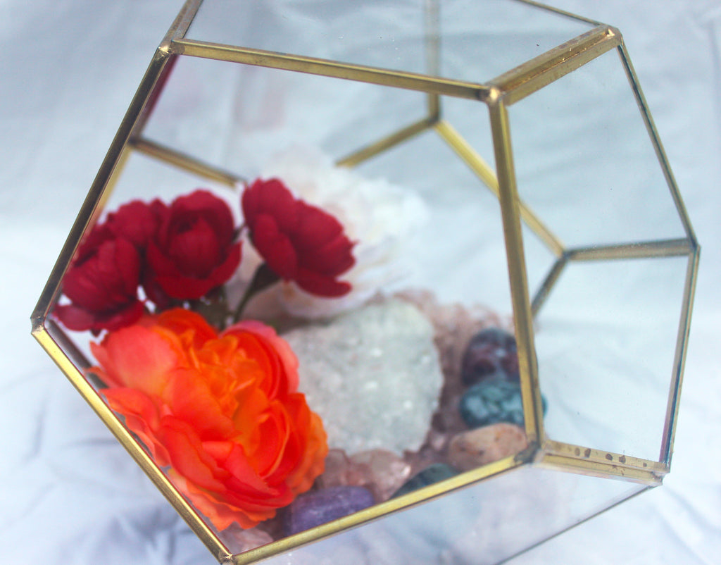 Crystal Geode Terrarium Sugar Quartz - The Sweet Spot | | Wiccan Center