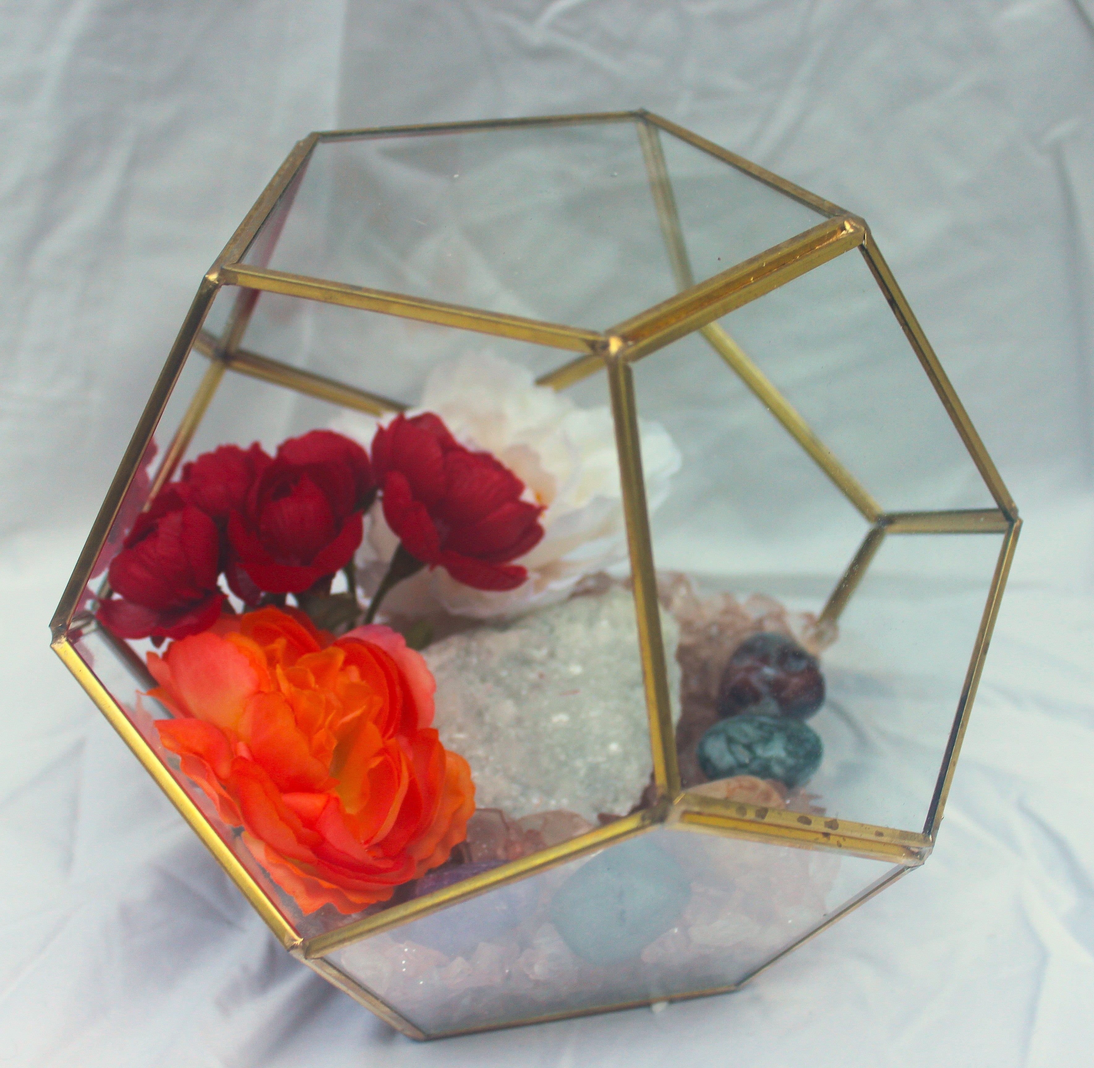 Crystal Geode Terrarium Sugar Quartz - The Sweet Spot | | Wiccan Center