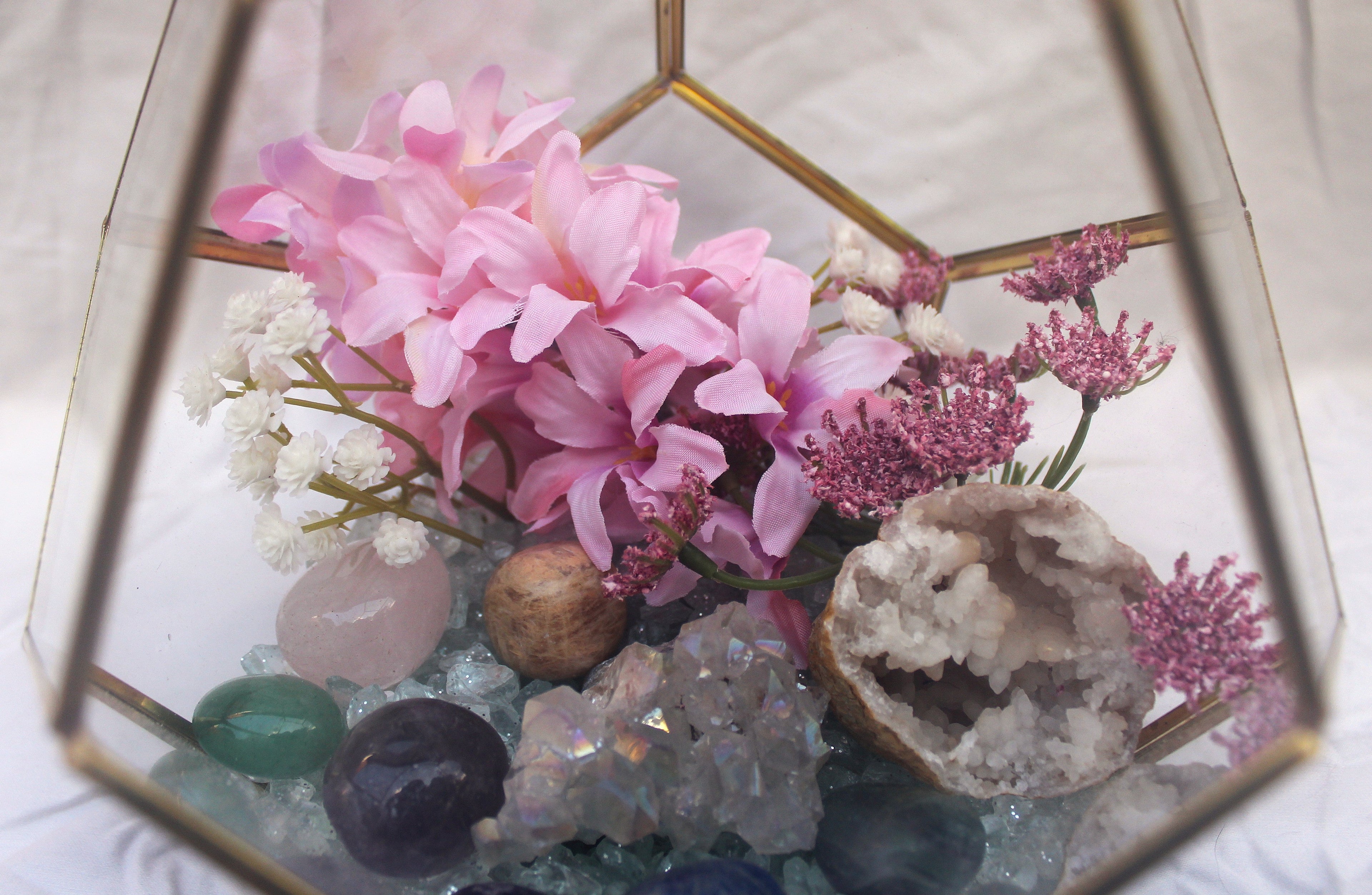 Crystal Geode Terrarium Angel Aura and Quartz - Divinity Depth | | Wiccan Center