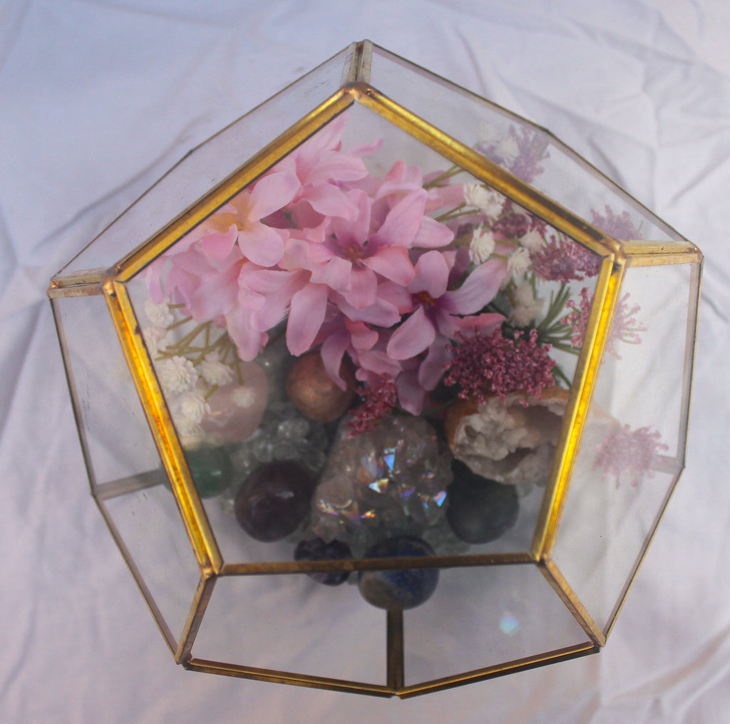 Crystal Geode Terrarium Angel Aura and Quartz - Divinity Depth | | Wiccan Center