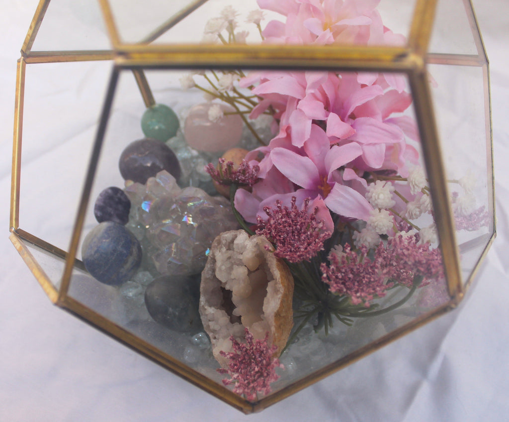 Crystal Geode Terrarium Angel Aura and Quartz - Divinity Depth | | Wiccan Center