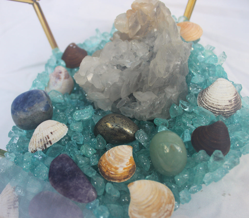 Crystal Geode Terrarium Scalenohedral Calcite - Dogtooth Tides | | Wiccan Center
