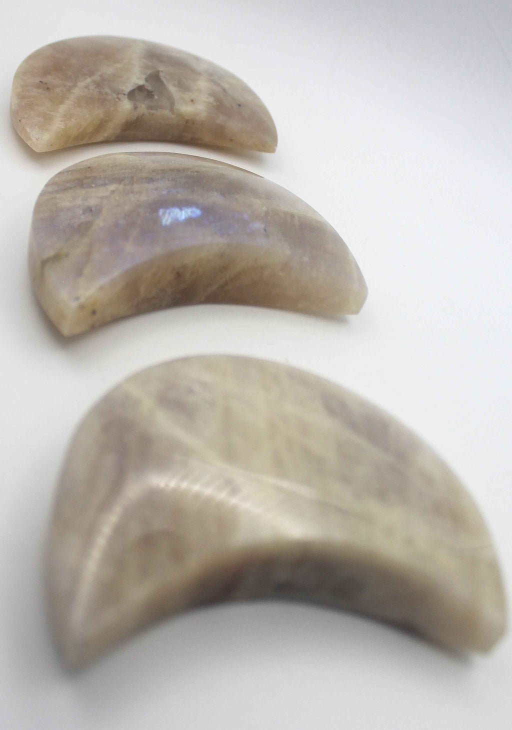 Moonstone Crescent Moon Carving – Intuition, New Beginnings & Emotional Balance | | Wiccan Center