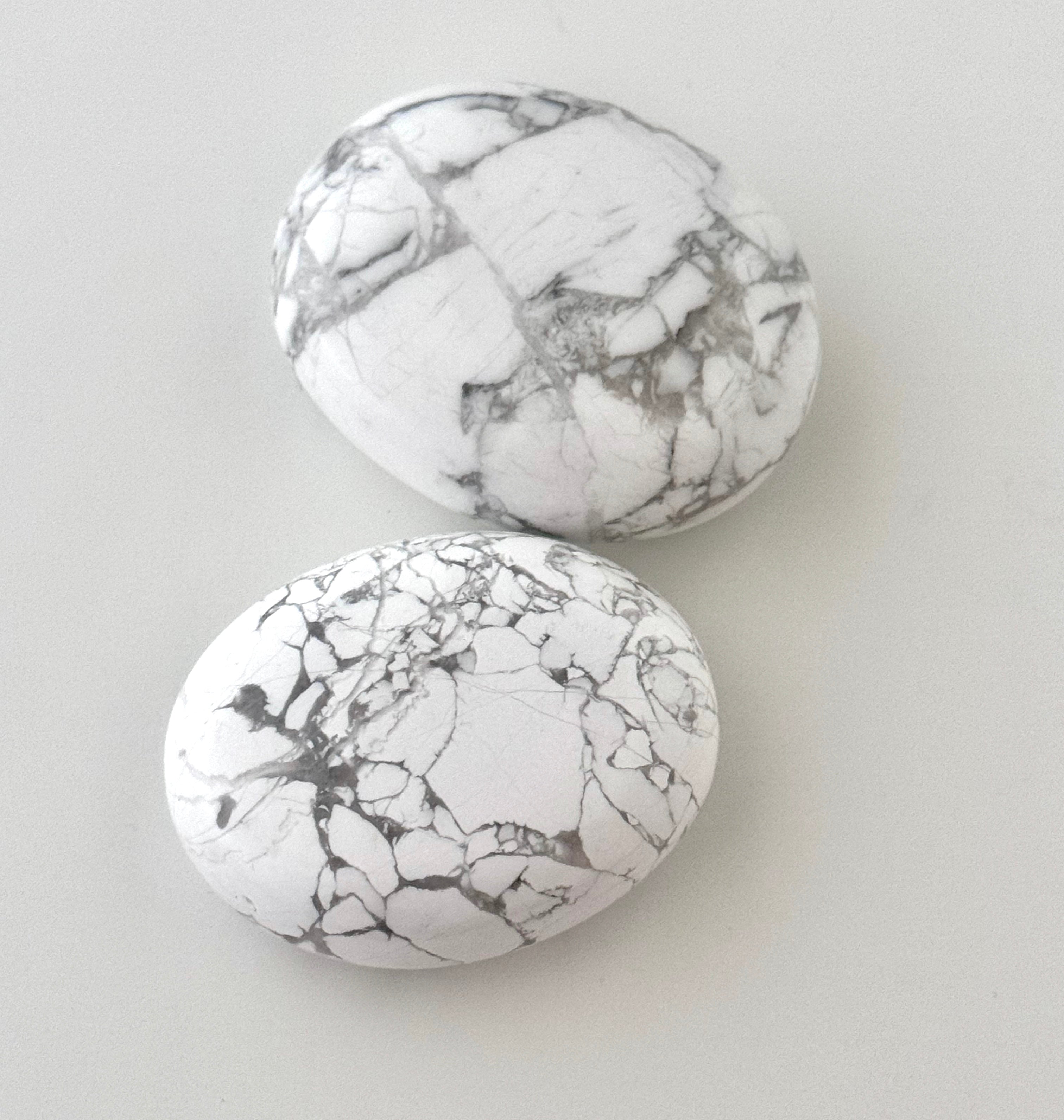 Howlite | | Wiccan Center