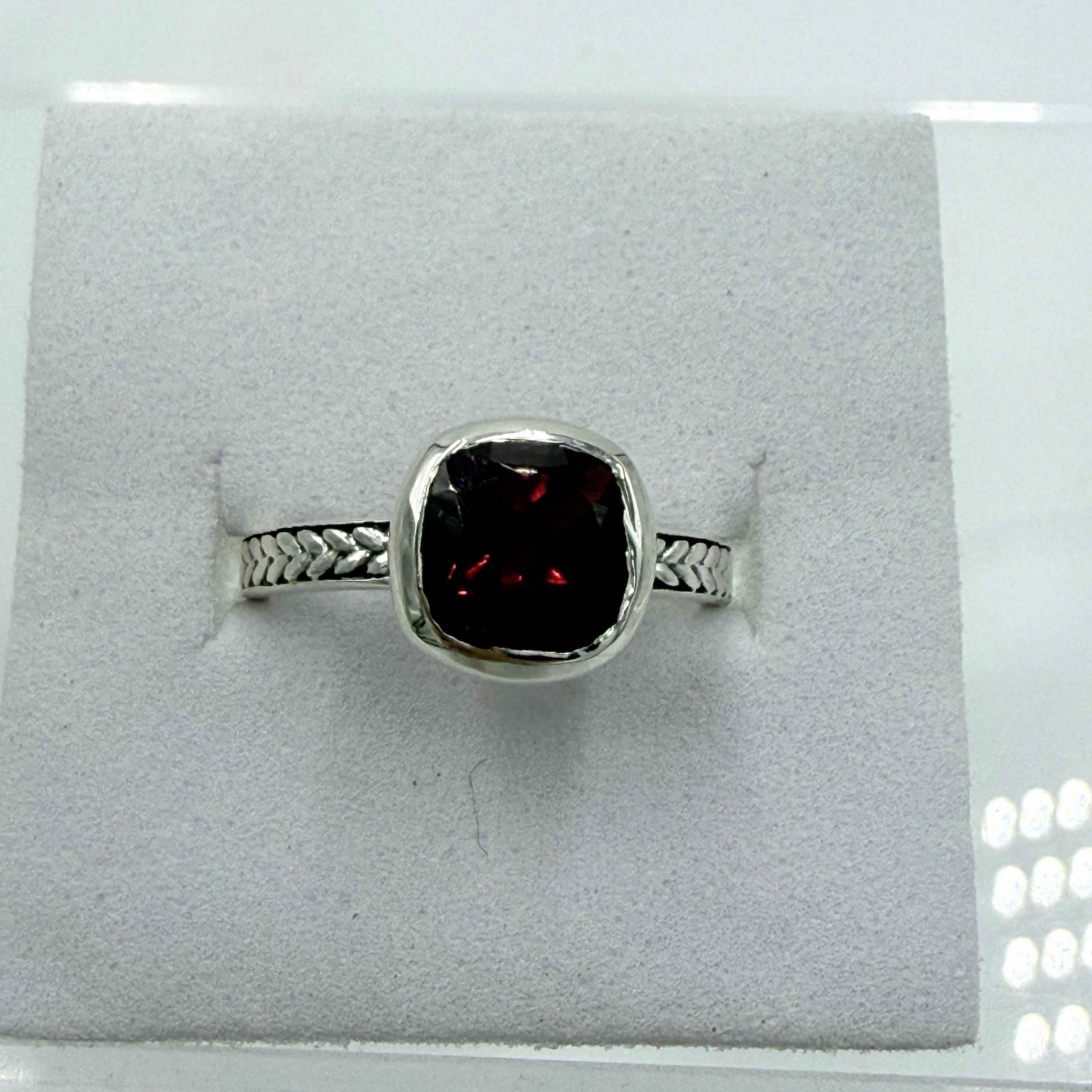 Sterling Silver Cushion-Cut Garnet Braided Band Ring – Size 6 – Passion, Strength & Grounding | Rings | Wiccan Center