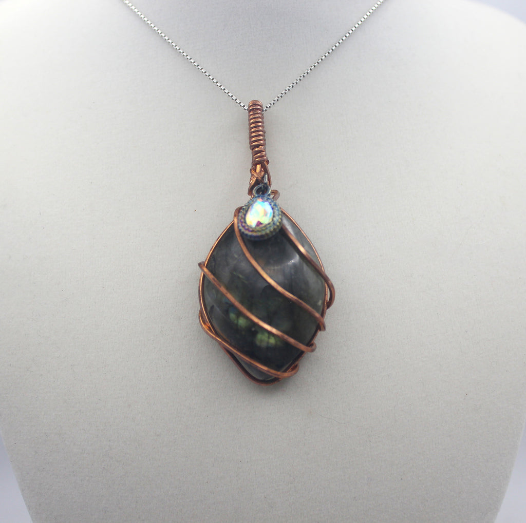 Raw Copper Labradorite Charmed Pendant Necklace | | Wiccan Center