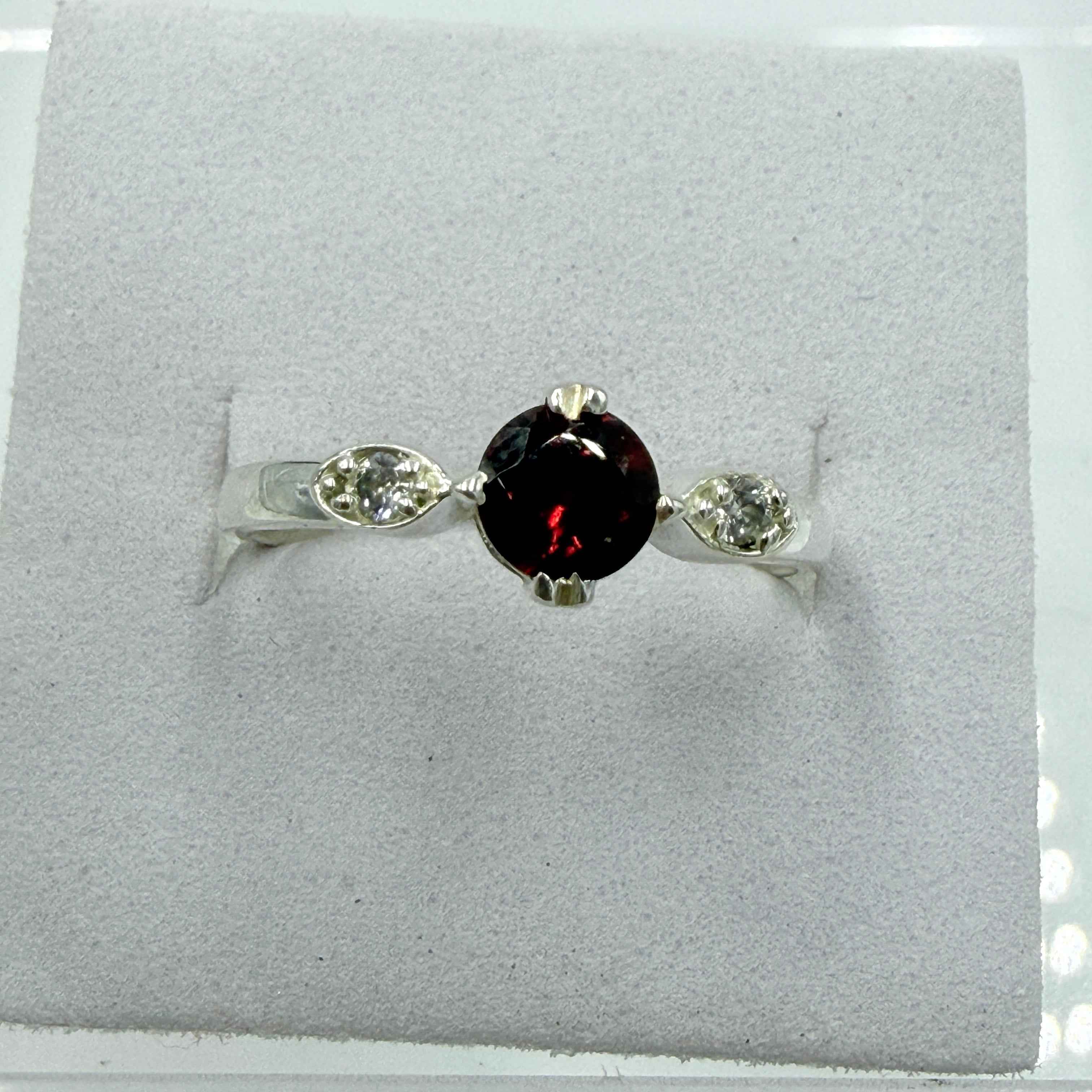 Sterling Silver Round Garnet Accent Ring – Size 8 – Passion, Strength & Grounding | Rings | Wiccan Center