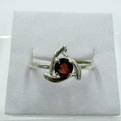 Sterling Silver Trinity Knot Garnet Ring – Size 9 – Passion, Strength & Grounding | Rings | Wiccan Center