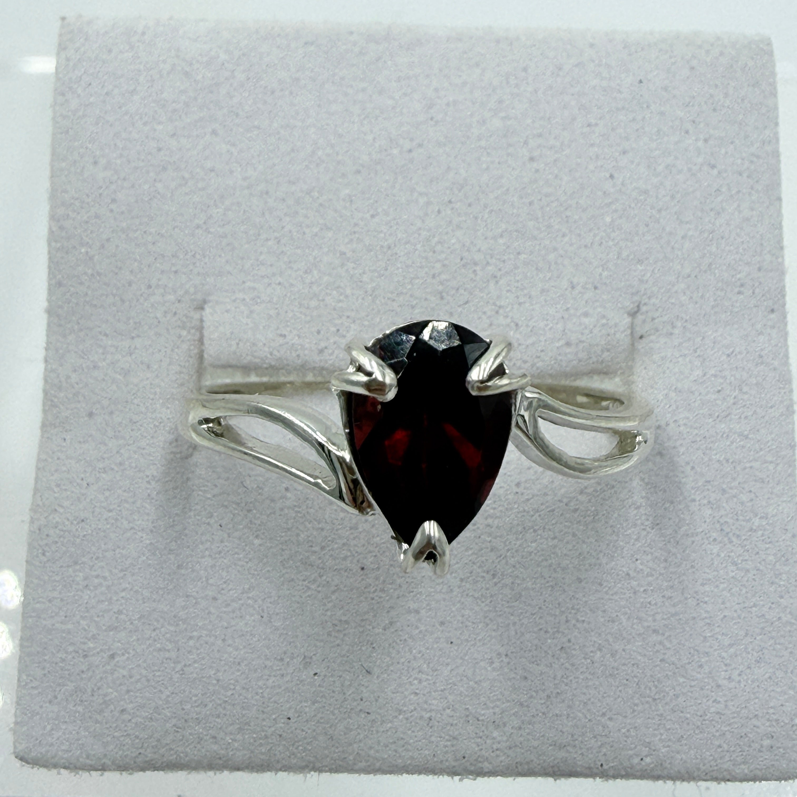 Sterling Silver Pear Garnet Ring – Size 9 – Passion, Strength & Grounding | Rings | Wiccan Center