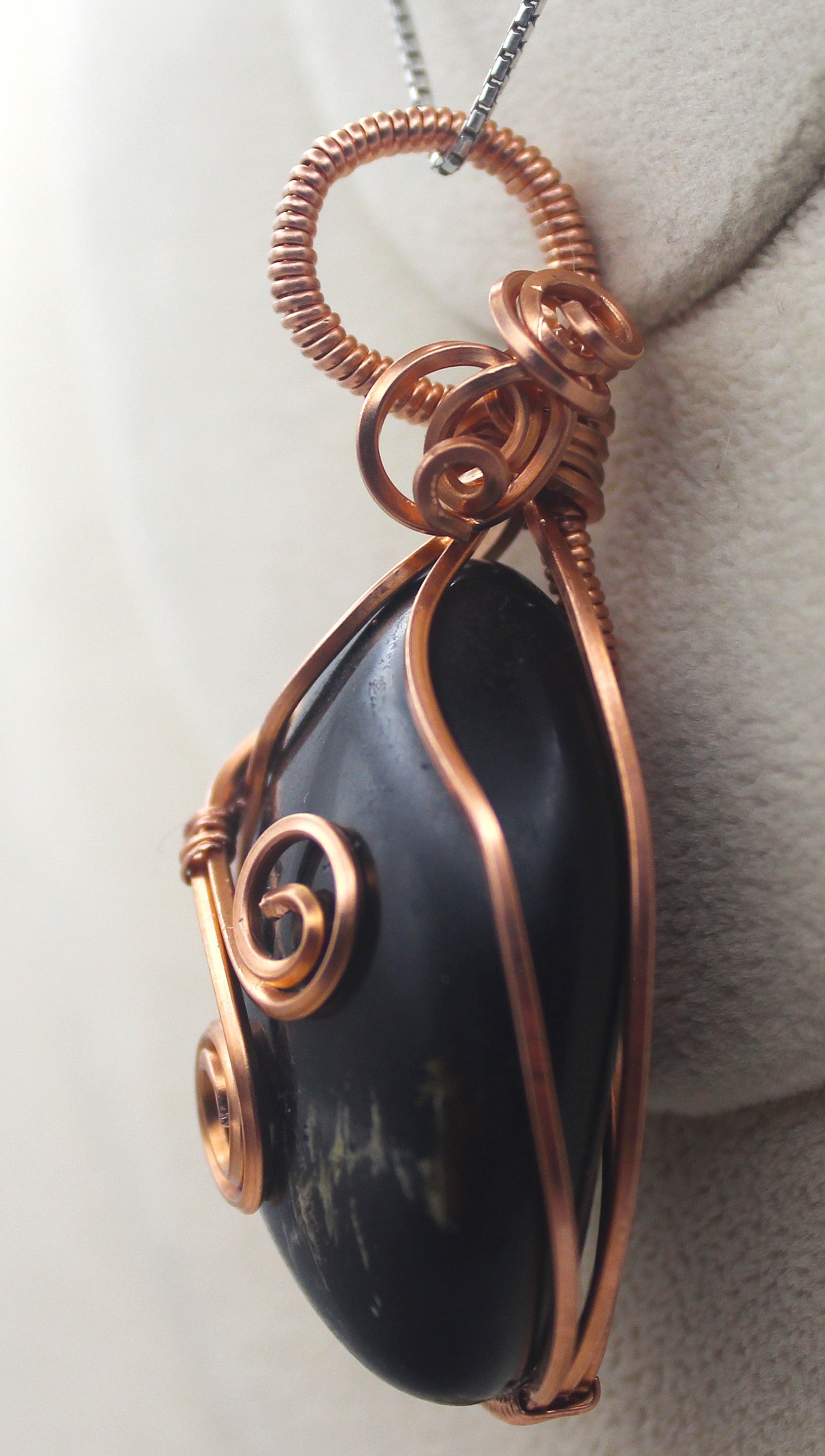 Raw Copper Polished Amber Pendant Necklace | | Wiccan Center