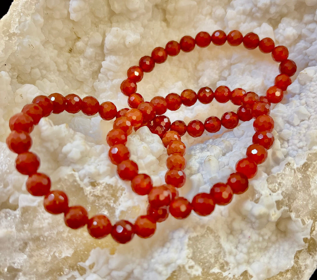 Red Agate Polyhedral Power Bracelet – Strength, Grounding & Vitality (8mm, Small–Medium Wrist) | | Wiccan Center