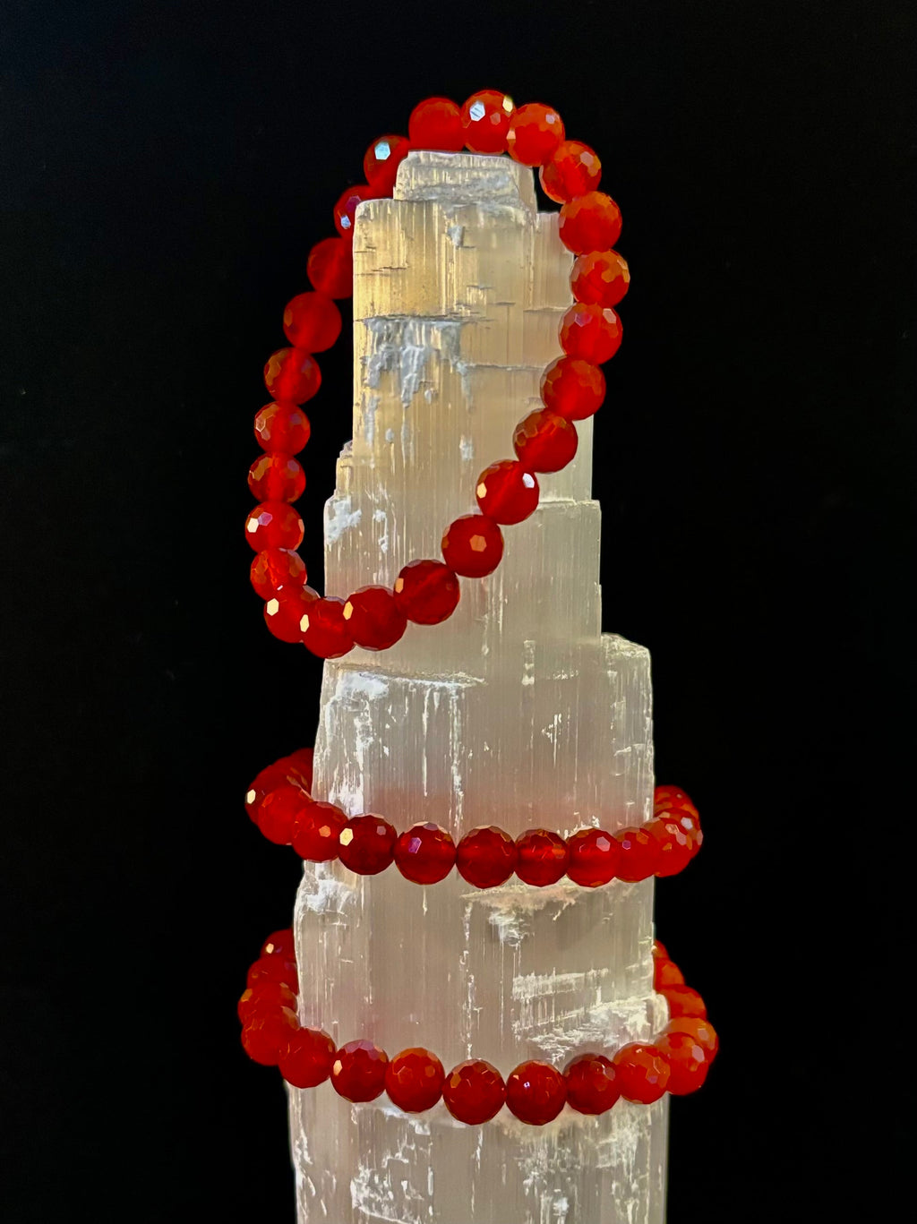 Red Agate Polyhedral Power Bracelet – Strength, Grounding & Vitality (8mm, Small–Medium Wrist) | | Wiccan Center