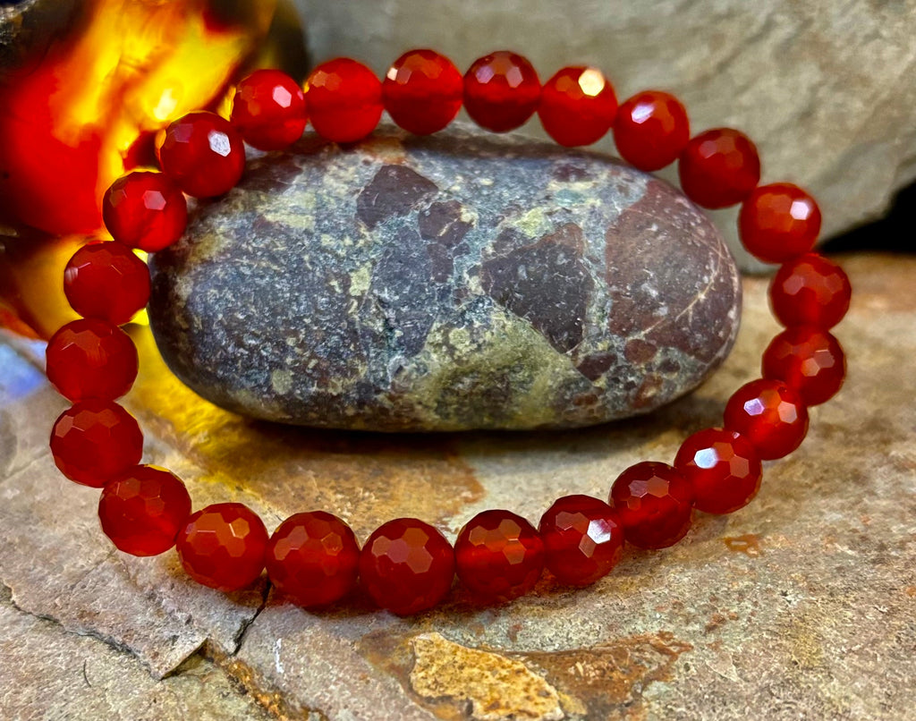Red Agate Polyhedral Power Bracelet – Strength, Grounding & Vitality (8mm, Small–Medium Wrist) | | Wiccan Center