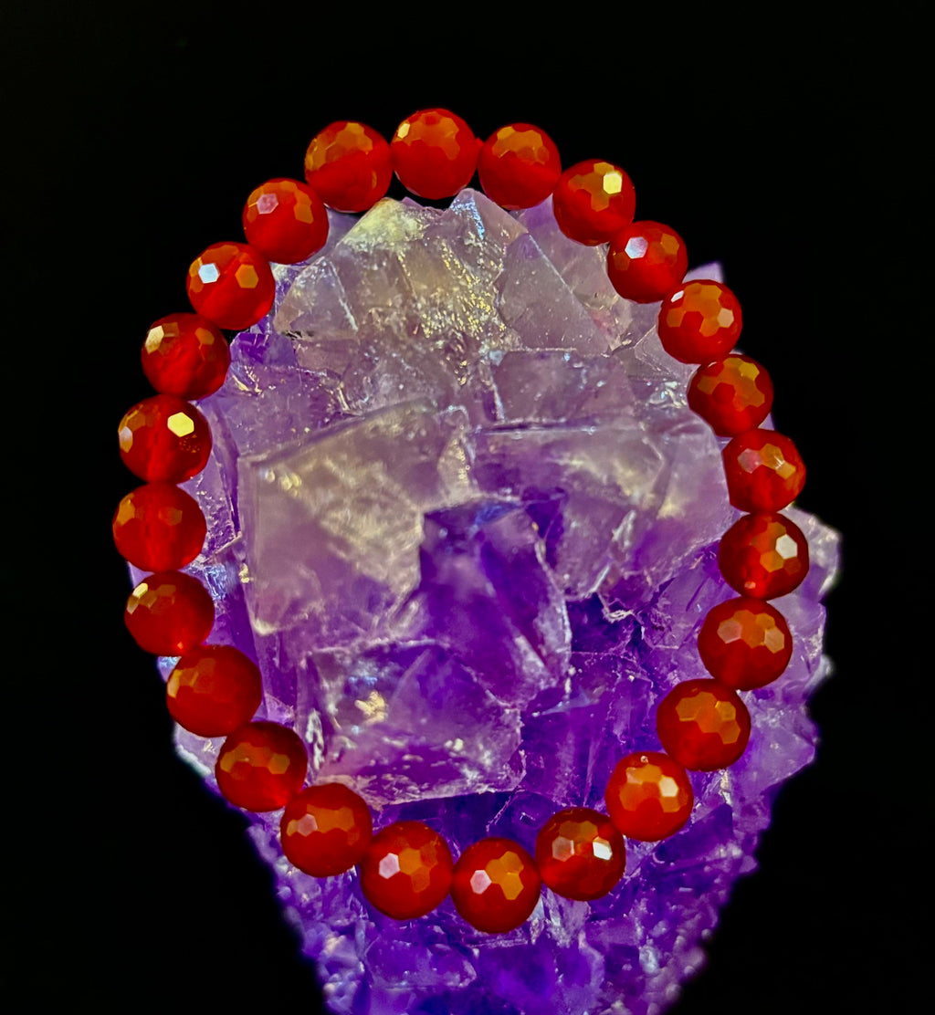 Red Agate Polyhedral Power Bracelet – Strength, Grounding & Vitality (8mm, Small–Medium Wrist) | | Wiccan Center
