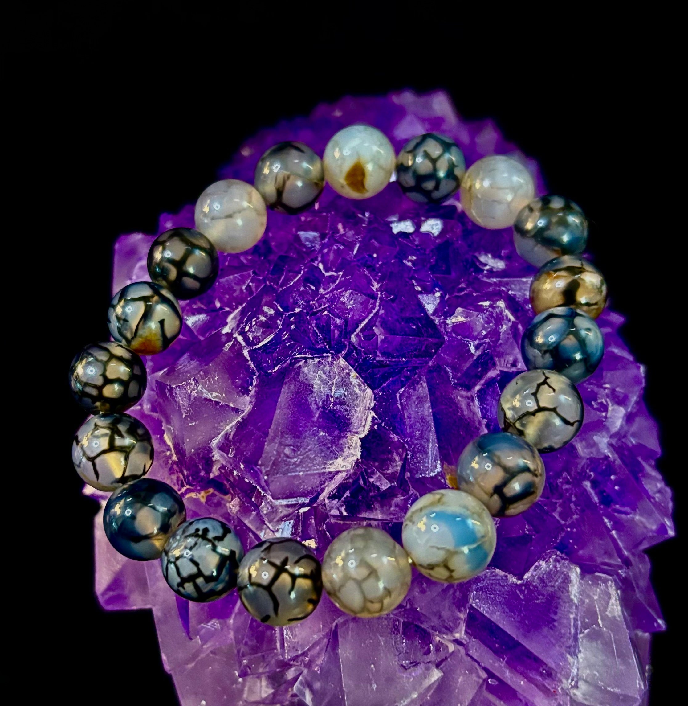 Black & White Dragon Vein Agate Reiki-Infused Protection Bracelet (Medium Wrists) | | Wiccan Center