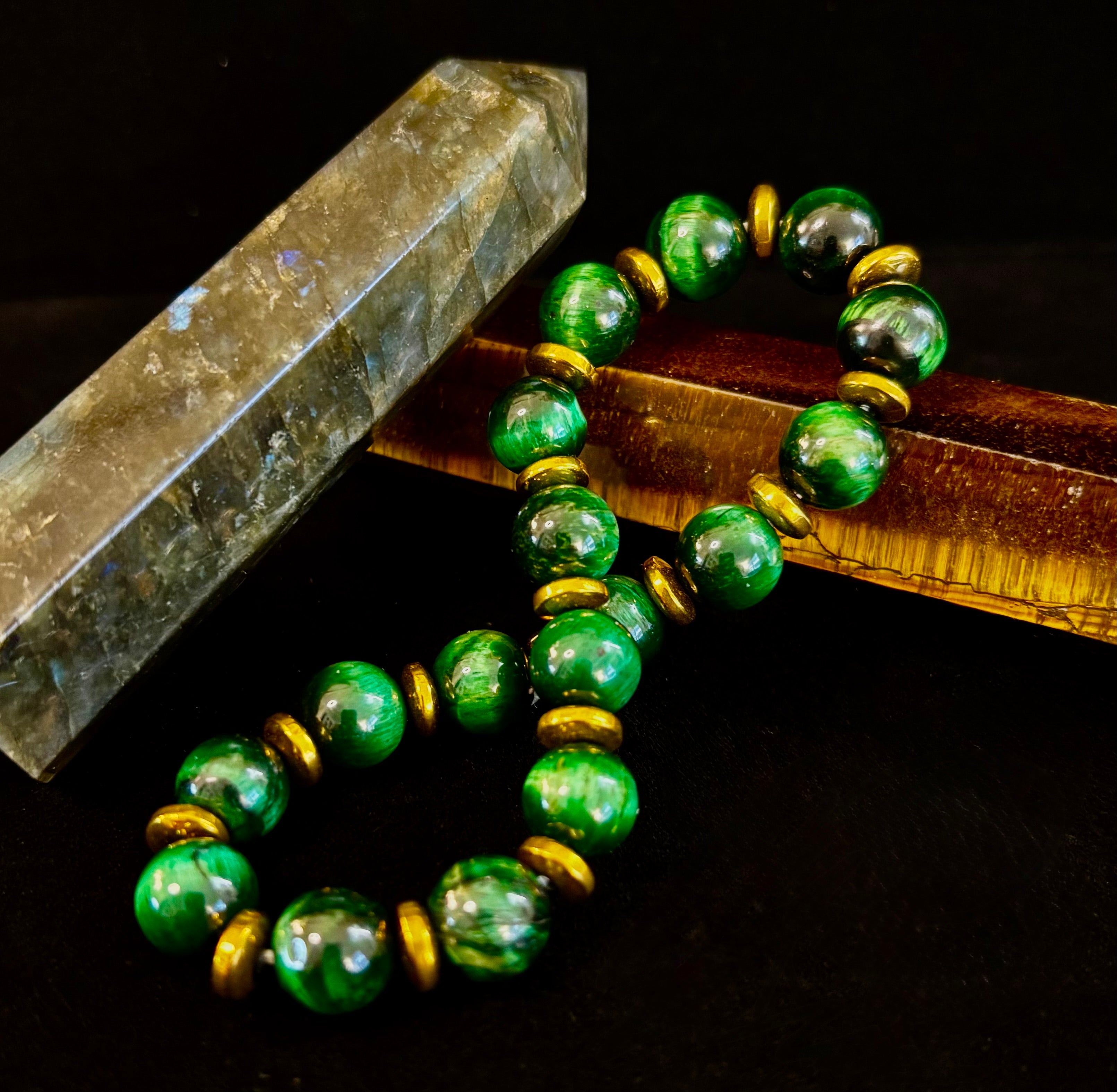 Green Tiger Eye Wealth & Confidence Bracelet – 8mm Beads with Gold Accents (Medium Wrists) | | Wiccan Center
