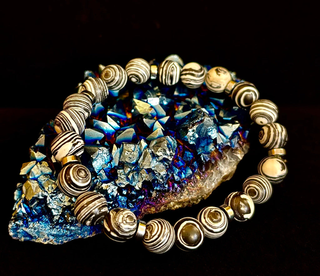 Black & White Striped Agate Stretch Bracelet — Natural Banded Agate Bracelet for Large to XL Wrists | | Wiccan Center