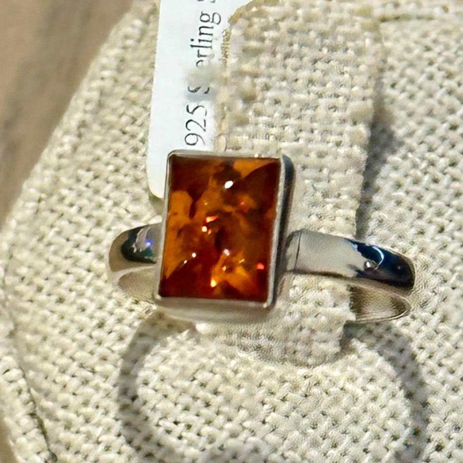Natural Amber Rectangle-Cut Minimalist Ring – Sterling Silver – Sizes 6, 7, 8, 9 | Rings | Wiccan Center