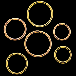 18Kt Gold Seamless Rings | Body Jewelry | Wiccan Center