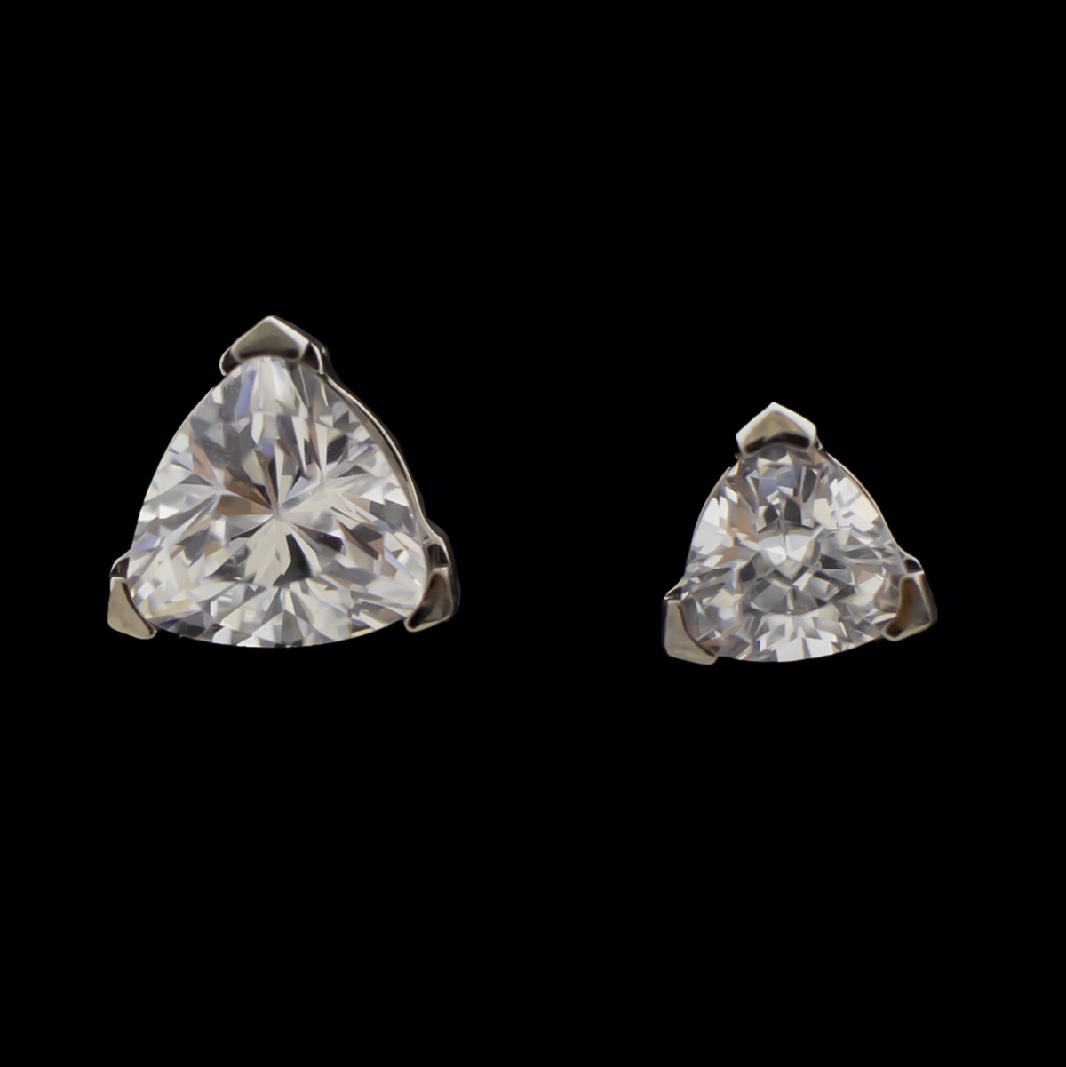 Cairo- Trillion Prong Set Low Profile End | Body Jewelry | Wiccan Center
