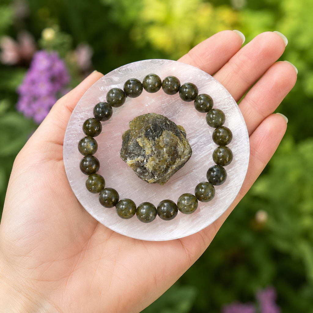 Labradorite Crystal Gift Set For Emotional Support and Protection, Real Polished Gemstones. | Merkaba & Platonic Solids | Wiccan Center