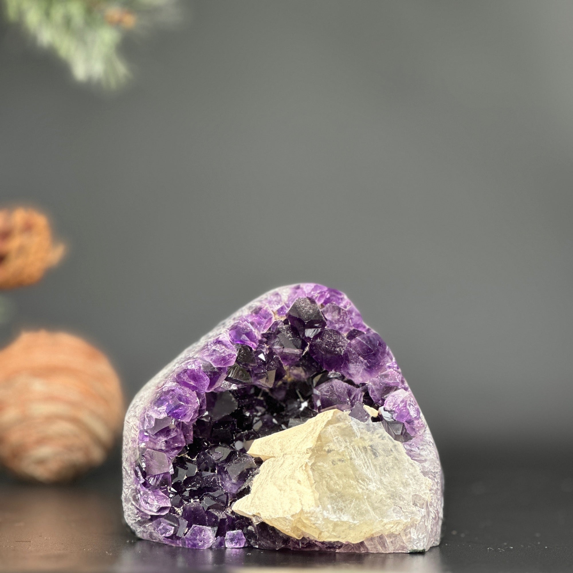 Large amethyst crystal geode for SALE | Amethyst Geodes | Wiccan Center