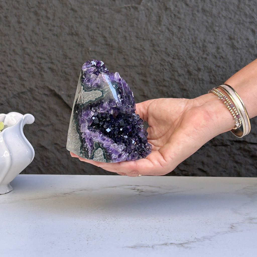 Large amethyst geode with FREE GIFT BOX, Mindfulness gift | Rocks & Geodes | Wiccan Center
