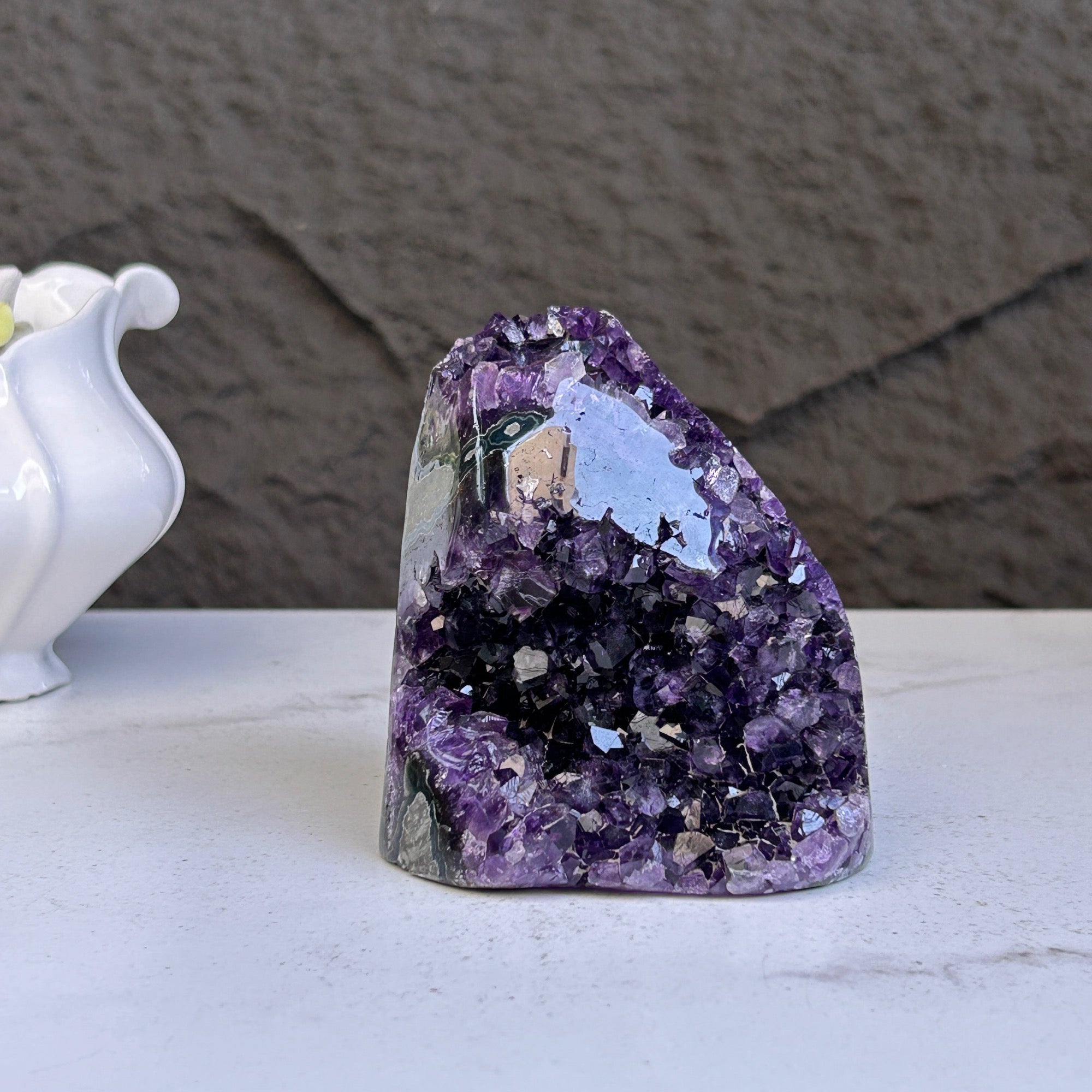 Large amethyst geode with FREE GIFT BOX, Mindfulness gift | Rocks & Geodes | Wiccan Center