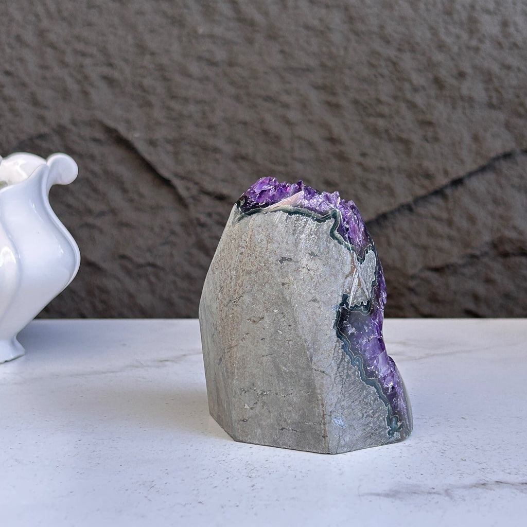 Large amethyst geode with FREE GIFT BOX, Mindfulness gift | Rocks & Geodes | Wiccan Center