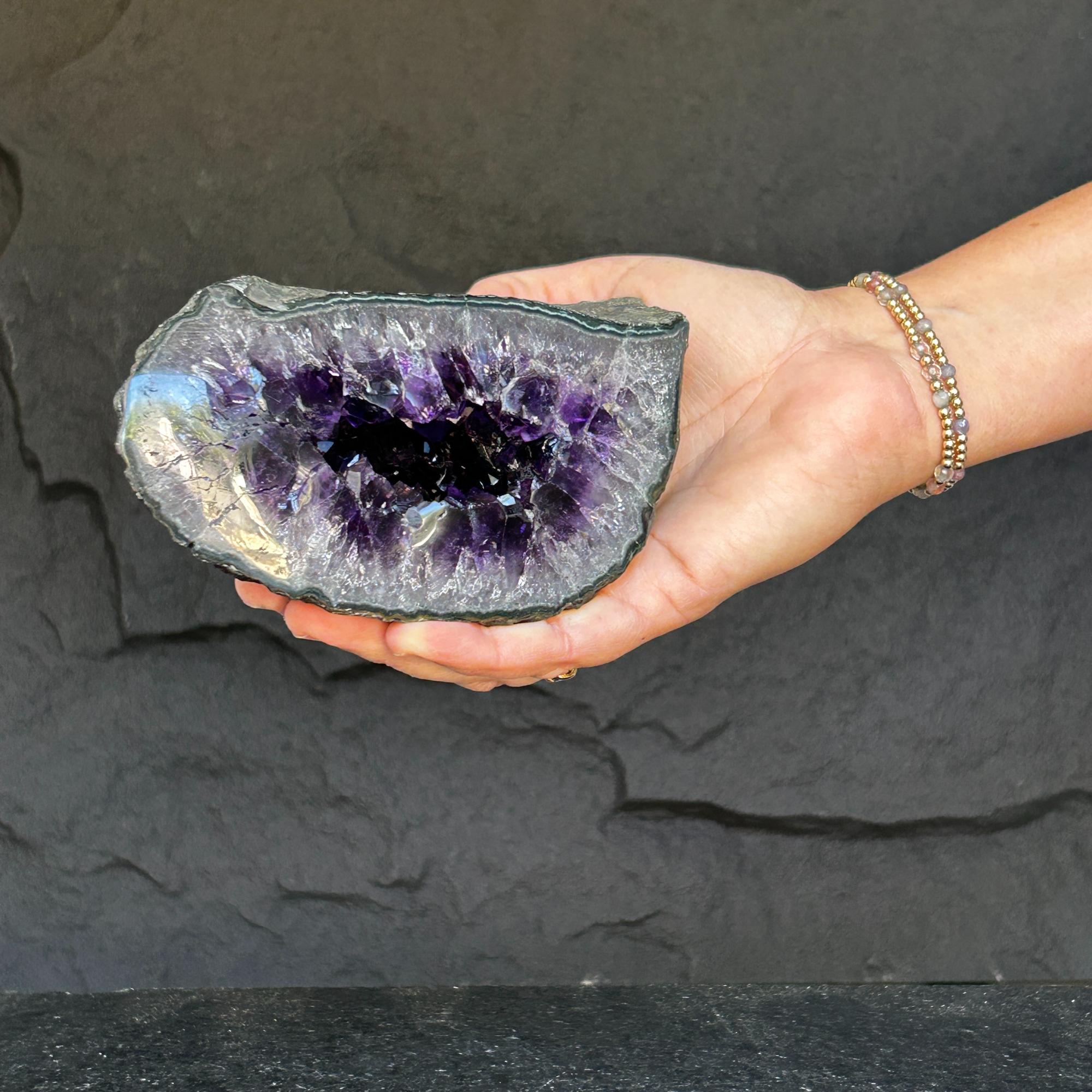 Large crystal amethyst | Amethyst Geodes | Wiccan Center