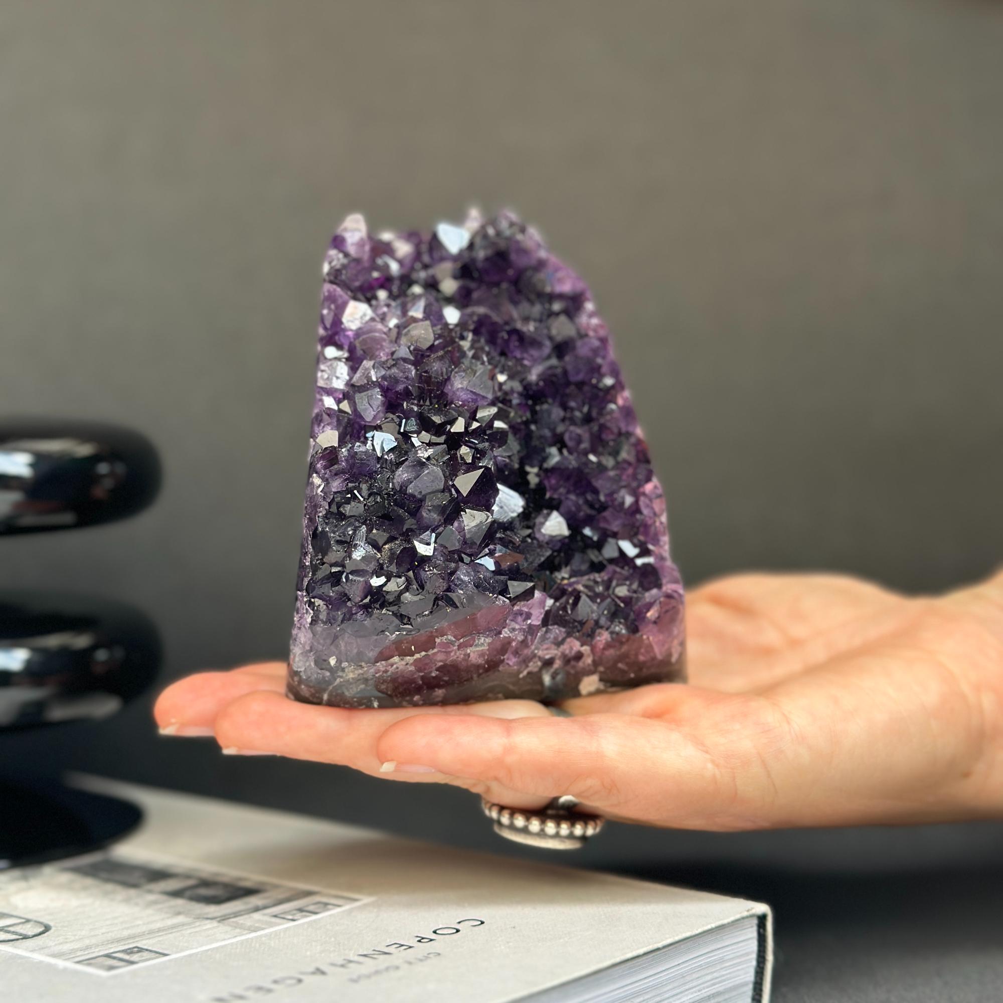 Large crystals Amethyst geode with Agate formations | Amethyst Geodes | Wiccan Center