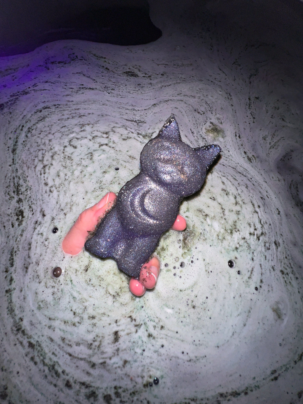 LUNAR KITTY | BATH BOMB | Wiccan Center