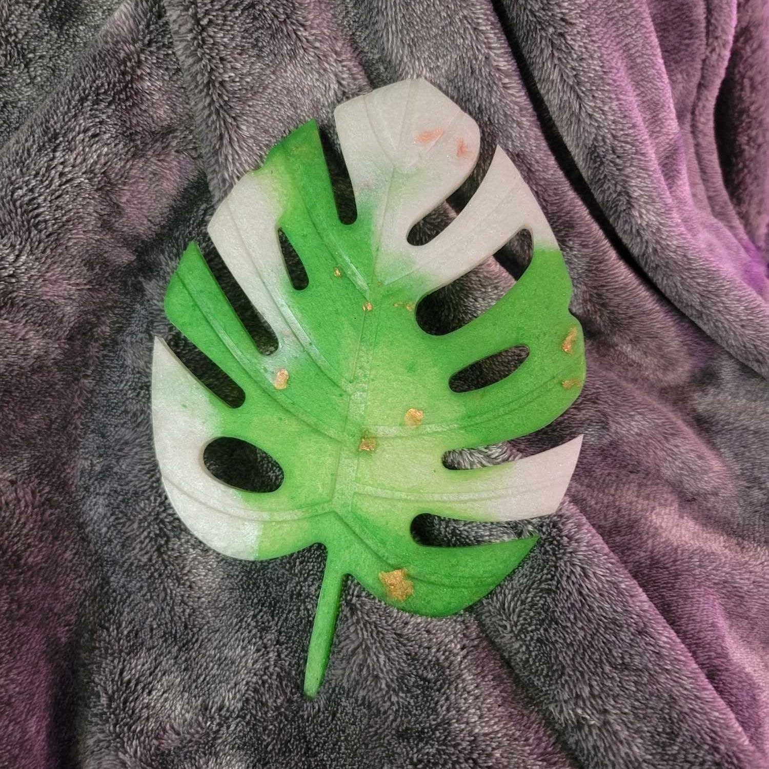 Resin Monstera Leaf Jewelry Tray