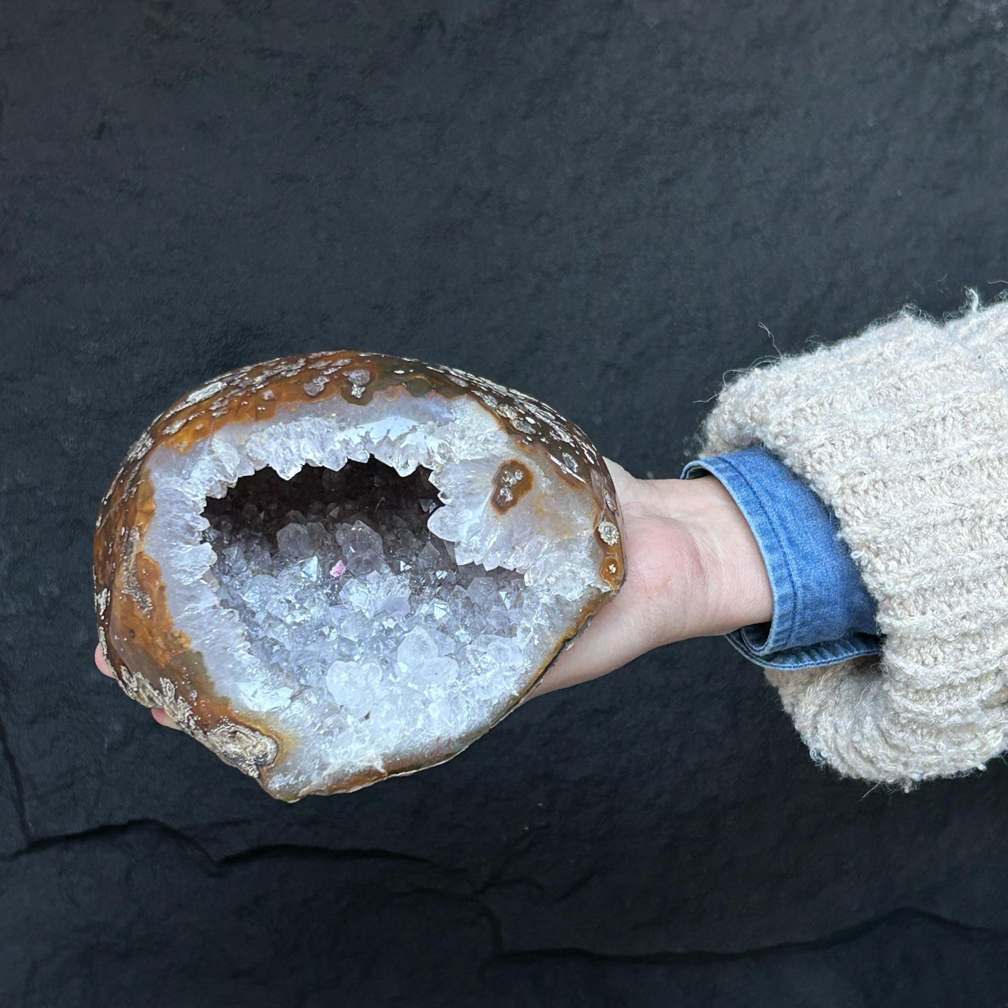Natural Quartz Stone Geode, Flat Geode with Agate formations, Uruguayan Cave | Amethyst Geodes | Wiccan Center