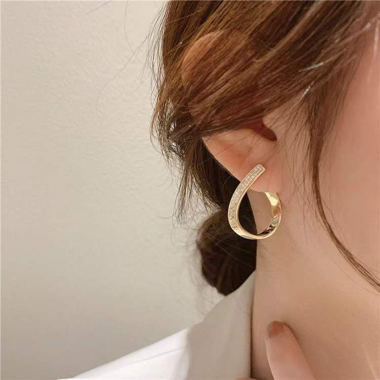 Geometric Rhinestone Twisted Simple Drop Studs Earrings | Earring | Wiccan Center