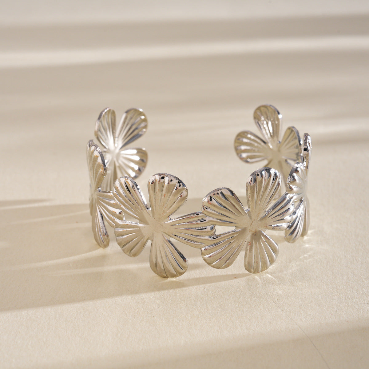 Flowers Open-ended Design Personalized Light Luxury Bracelet | Bracelet | Wiccan Center