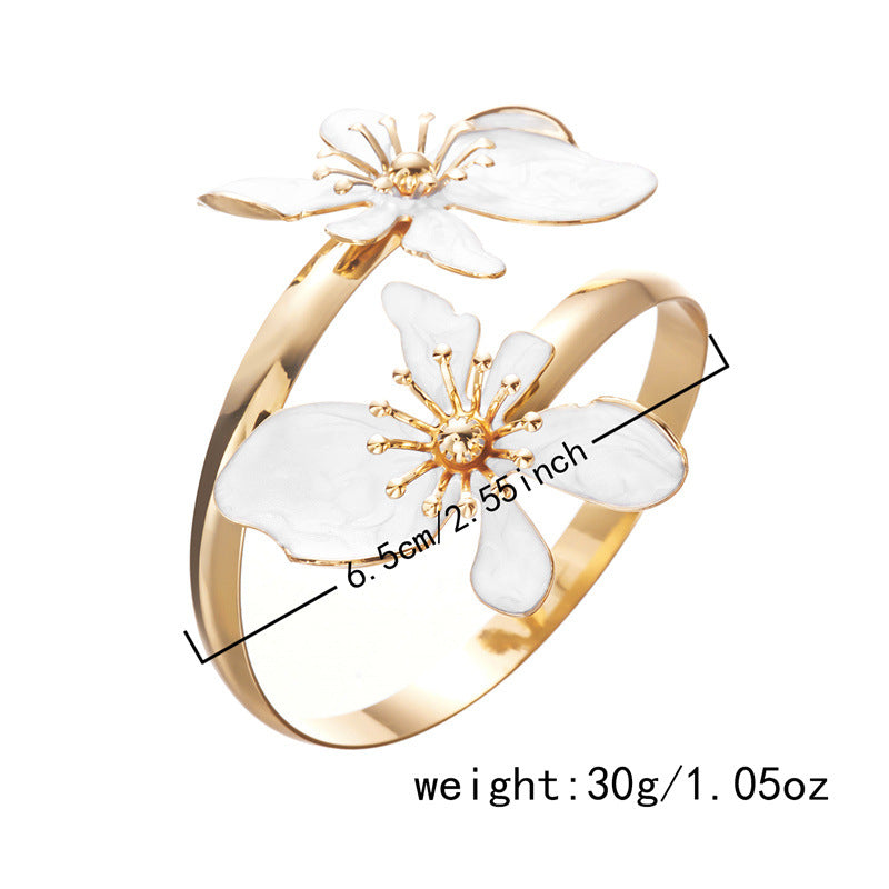 Personalized Metal Flower Oil Dripping Exquisite High-grade Light Bracelet | Bracelet | Wiccan Center