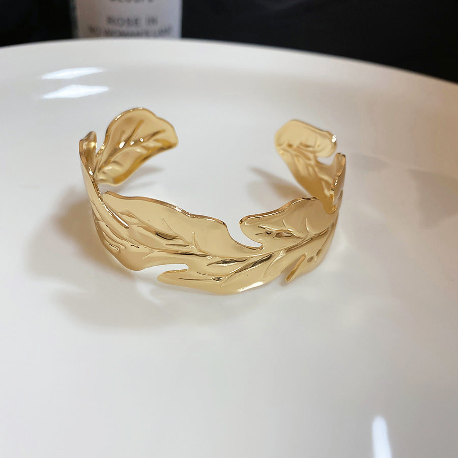 Flowers Open-ended Design Personalized Light Luxury Bracelet | Bracelet | Wiccan Center