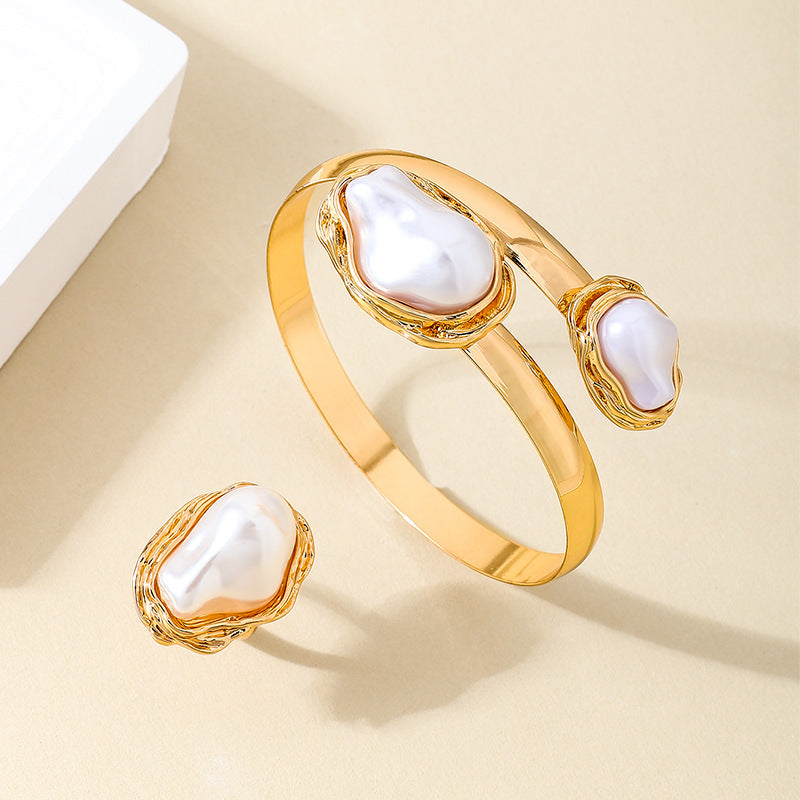 Women's Imitation Pearl Light Luxury Open-ended Niche Bracelet