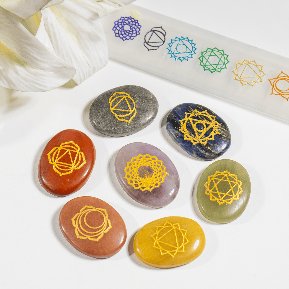 Chakra Crystals Set, Oval Reiki 7 Chakra Stones Set, Wooden Grid Plate, Selenite Log | | Wiccan Center