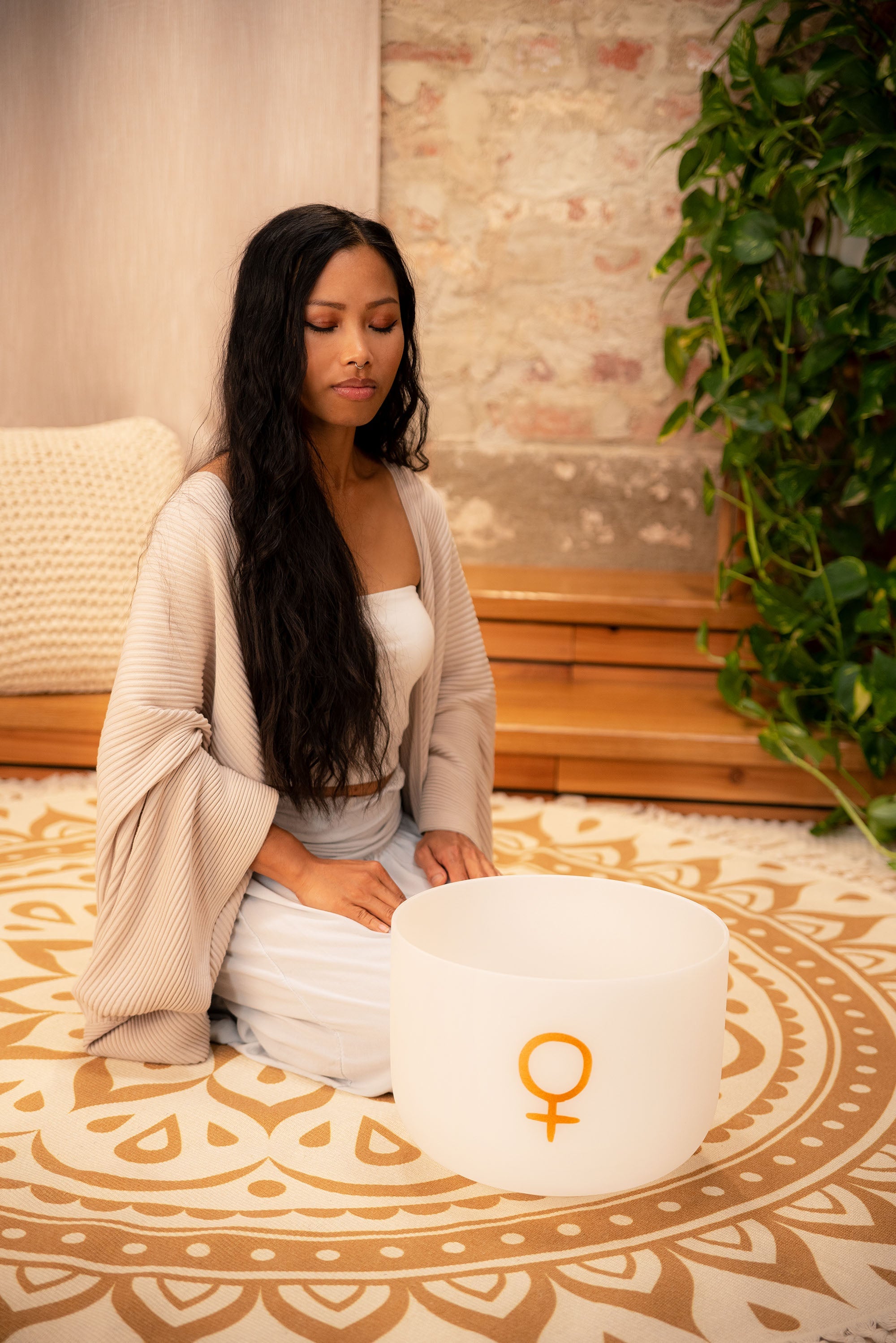 12" Planetary Tuned Crystal Singing Bowl, Venus 221.23 Hz | | Wiccan Center