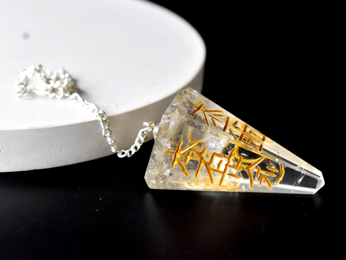 Crystal Quartz Pendulum (Meditation and Channeling) | Pendulums | Wiccan Center