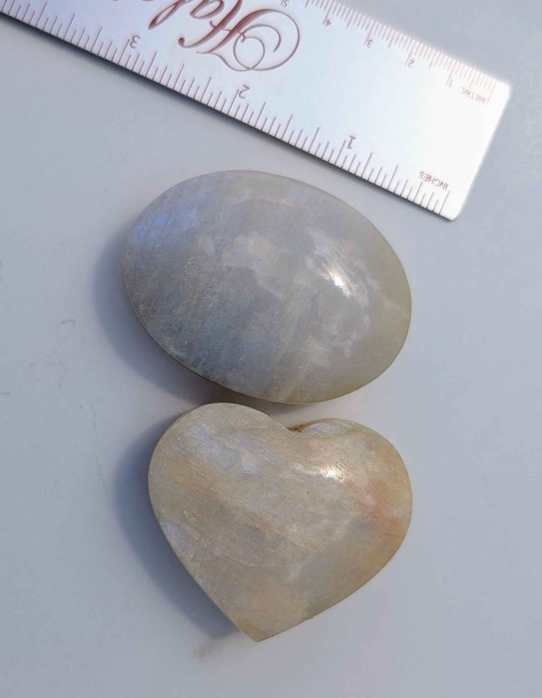 Moonstone Palm Stones – Intuition, Emotional Balance & New Beginnings | | Wiccan Center