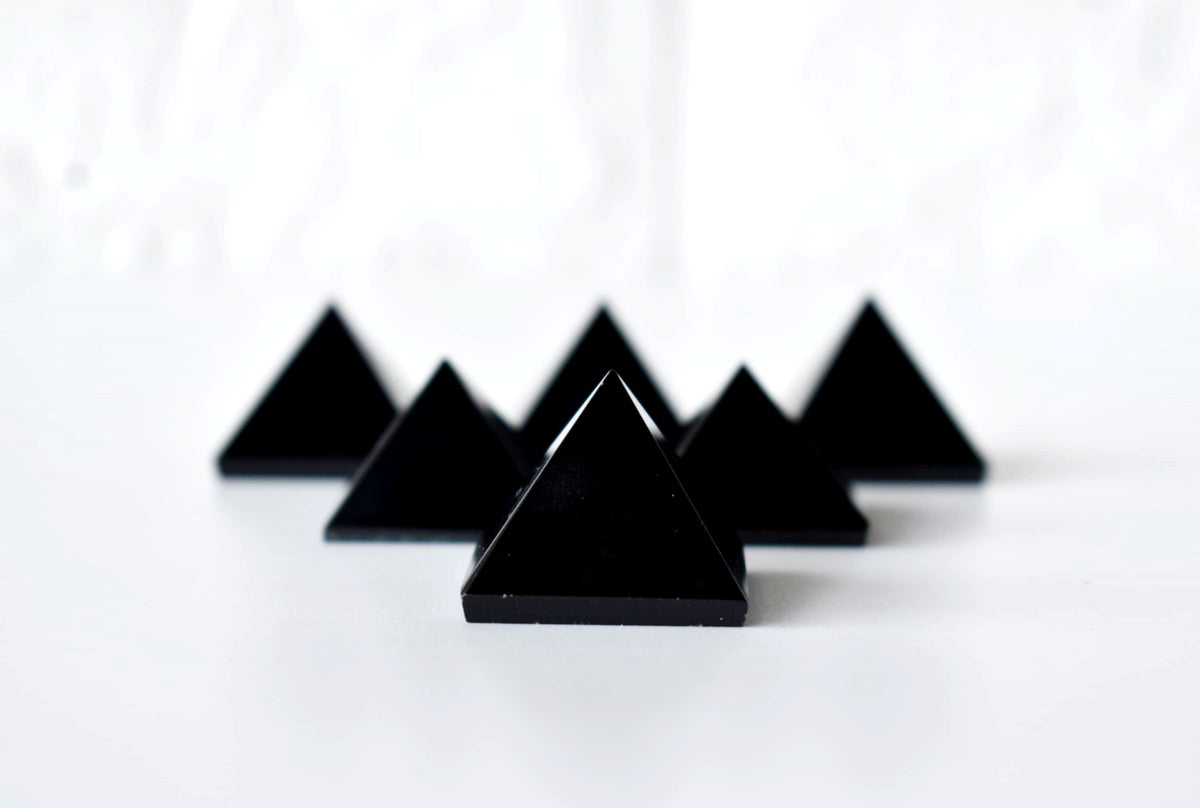 Black Tourmaline Pyramids (Promote Courage and Self-Confidence)