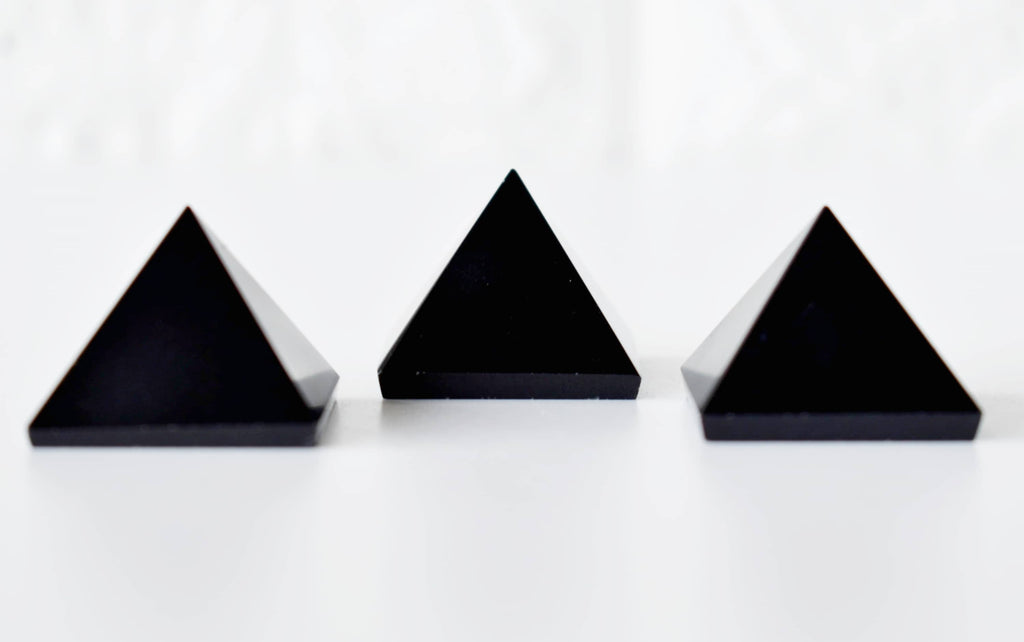 Black Tourmaline Pyramids (Promote Courage and Self-Confidence)