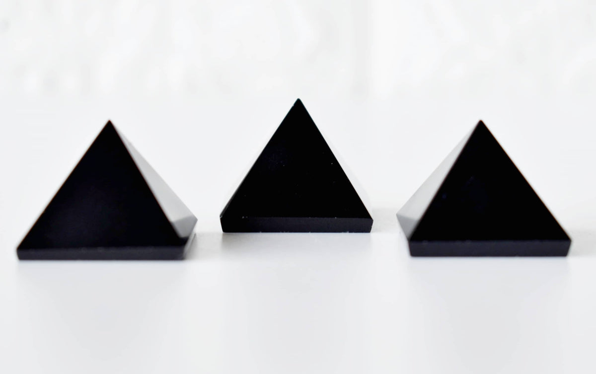 Black Tourmaline Pyramids (Promote Courage and Self-Confidence)