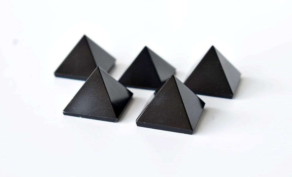 Black Tourmaline Pyramids (Promote Courage and Self-Confidence)