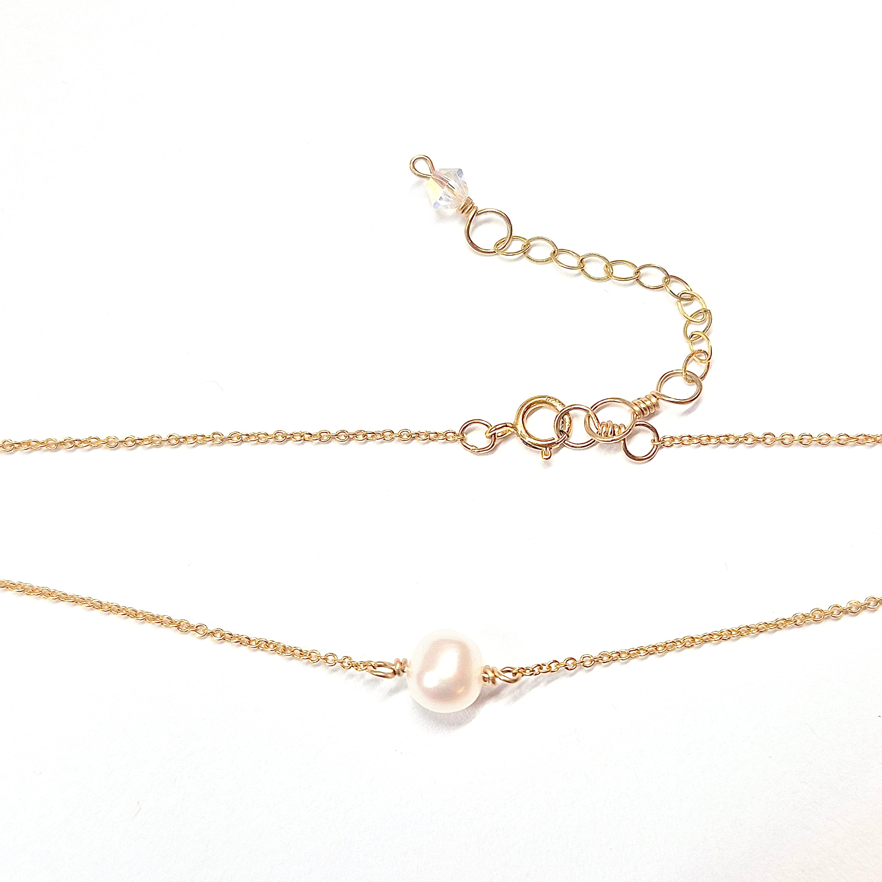 Single Pearl Choker Necklace with Swarovski Clasp