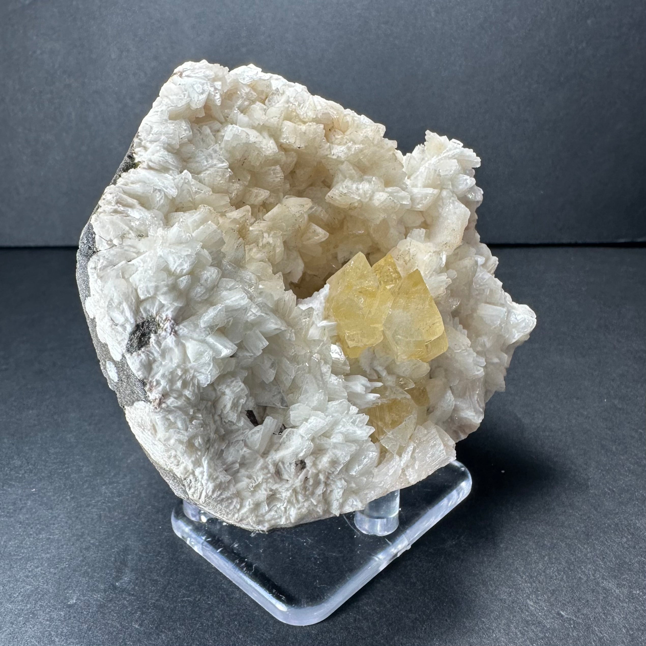 Yellow Powellite with Heulandite from Maharashtra, Pune, India | Minerals | Wiccan Center